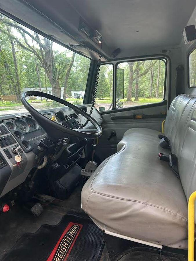 Used Freightliner F180 Dump Truck