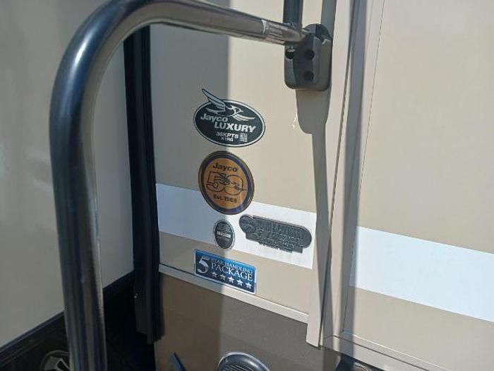 Used 2019 Jayco Pinnacle 36KPTS