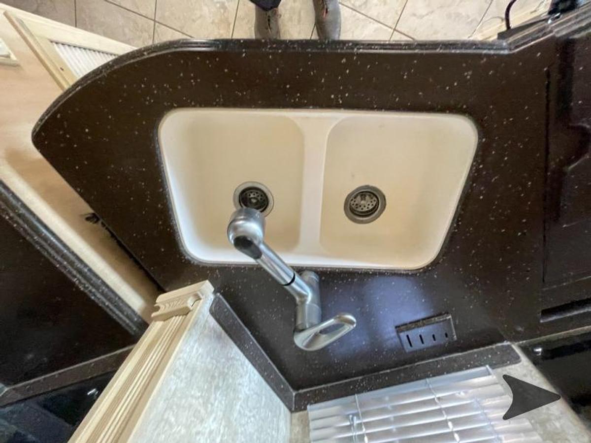 Used 2007 Coachmen RV Sportscoach Legend 40QS Class A Motorhome