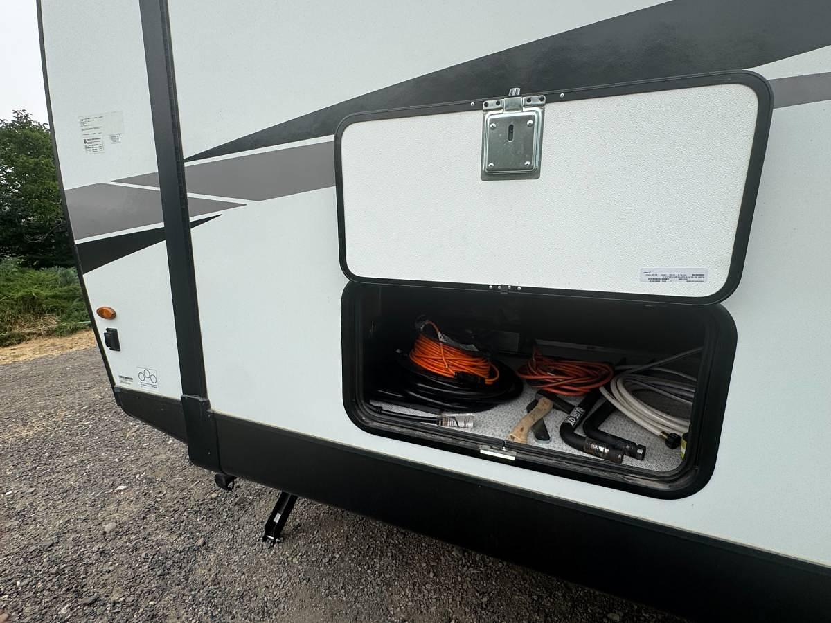 Used 2023 Rockwood Ultra Lite Travel Trailer
