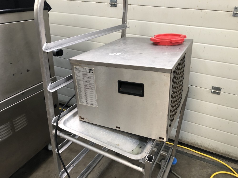 Used Multivac T250 automatic traysealer