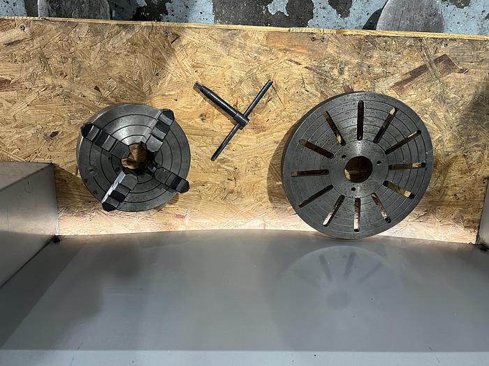 Used 2009 Vectrax/MSC 82837915 14x40 Engine lathe