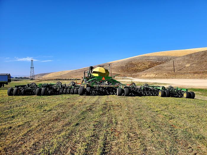 Used 2016 - 60' John Deere 1890 / 1910 Air Drill