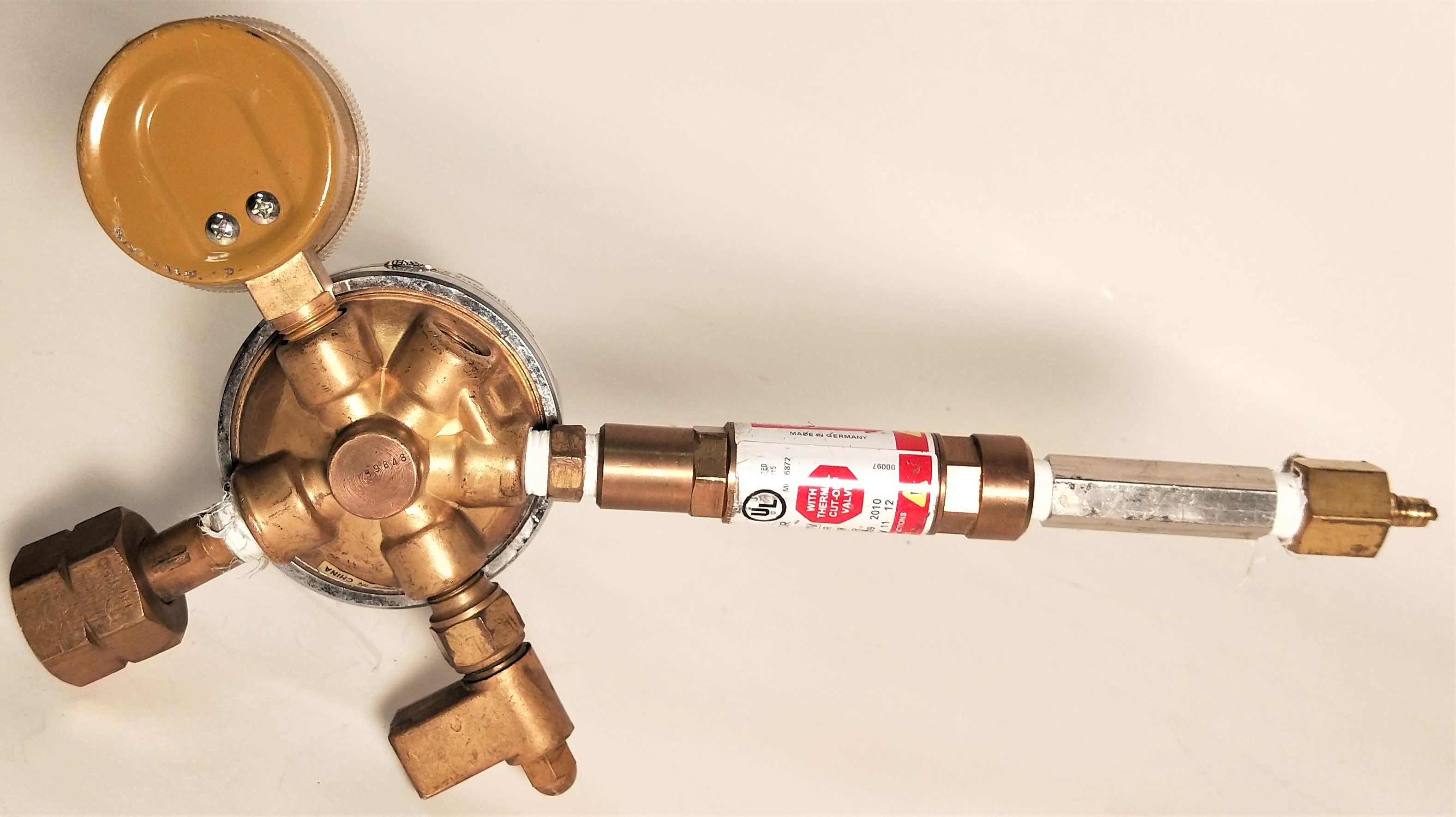 Used Fisherbrand 10-575-115 Regulator with EDI-004 Flash Arrestor - CGA 350