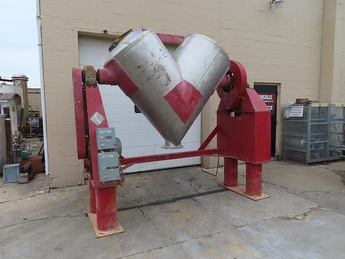 Used 30 CU. FT. PATTERSON KELLEY TWIN SHELL BLENDER - S/S - 55# DENSITY - PROVISION FOR BAR