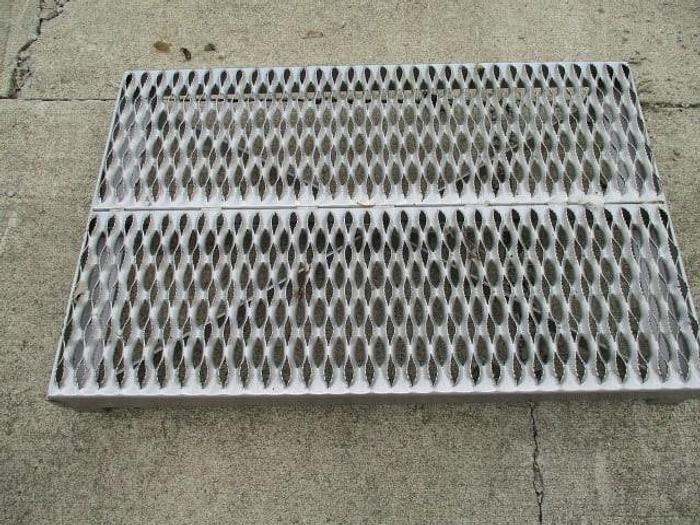 Used Work Platform; 36"x24" Serrated top for anti-slip