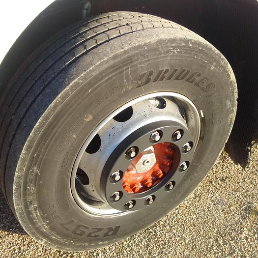 Used 2000 IVECO Eurotech 440E42 manual injector pump tractor unit