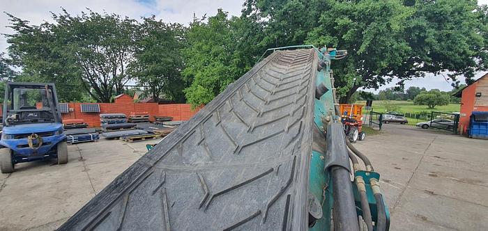 Used Powerscreen Warrior 1800 tracked scalping screen