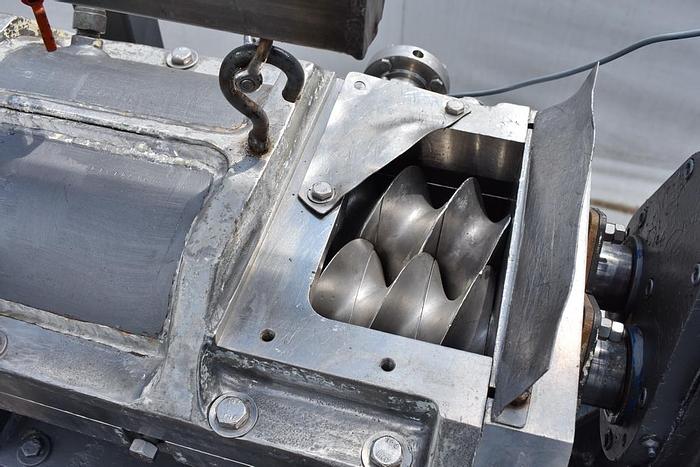 Used 5 IN. TELEDYNE READCO TWIN SCREW CONTINUOUS PROCESSOR – S/S – JACKETED (#9726)