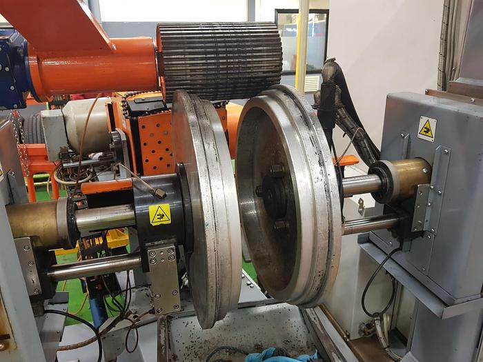 Used 2006 Matteuzzi Srl RRM40-2 Vertical Grinder