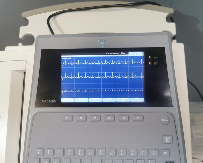 Gebraucht GE MAC 1600 EKG Gerät Elektrokardiograph auf Trolley