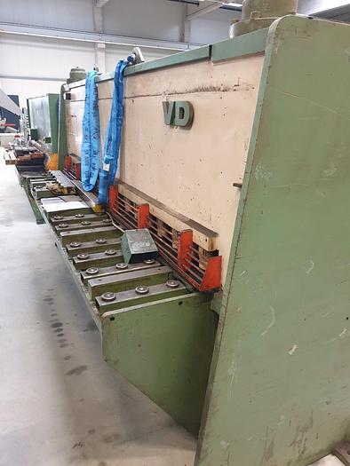 Gebraucht Hydraulische Tafelschere LVD HDL 31-12