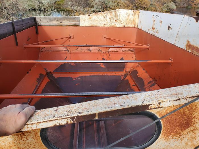 Used A&L 650T Grain Cart