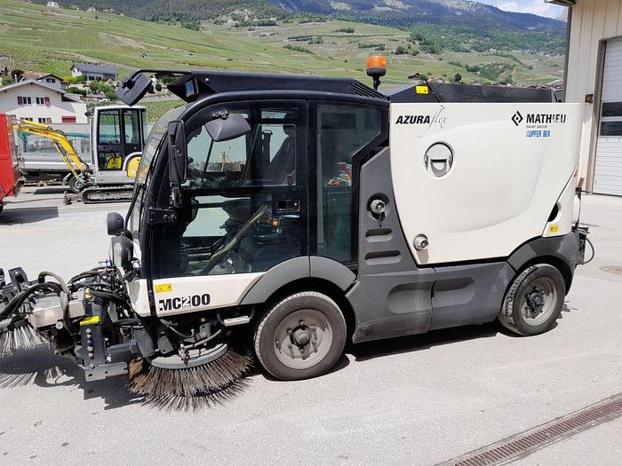 Gebruikt 2014 Mathieu Azura MC210