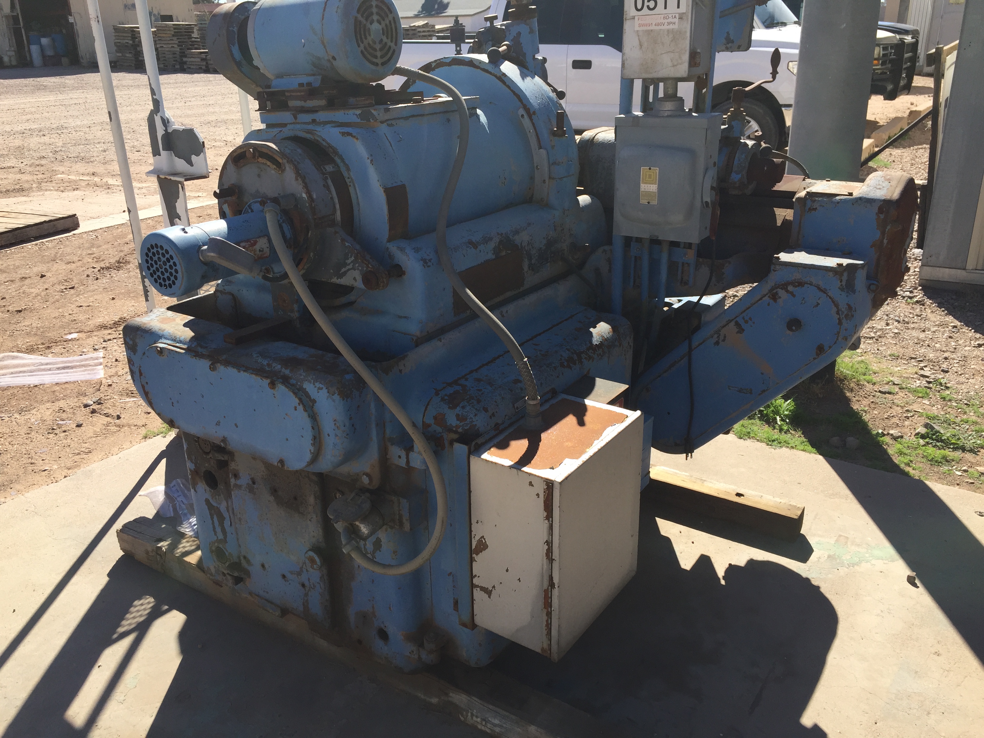 Used Jones & Lamson Model TG 615 Automatic Thread Grinder