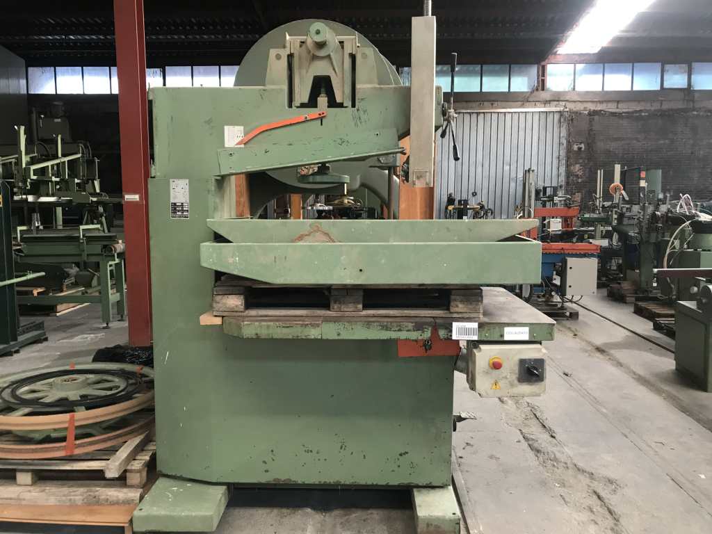 Usato Sega a nastro con volani da mm. 1050