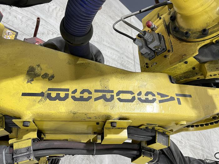 Used FANUC R2000iB/210F 6 AXIS ROBOT WITH R30iA CONTROLLER