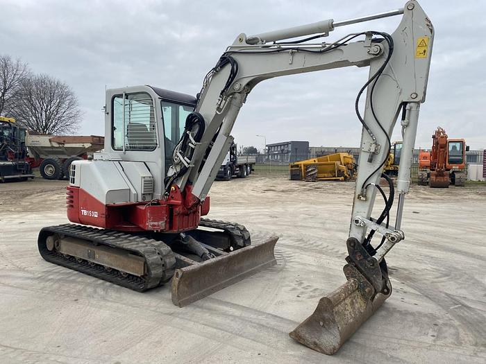 Usato 2012 TAKEUCHI TB153 FR