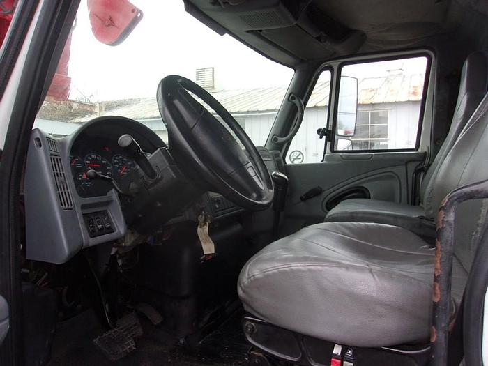 Used 2007 International 4400 Skyhoist RX87 Sign Crane - M26707