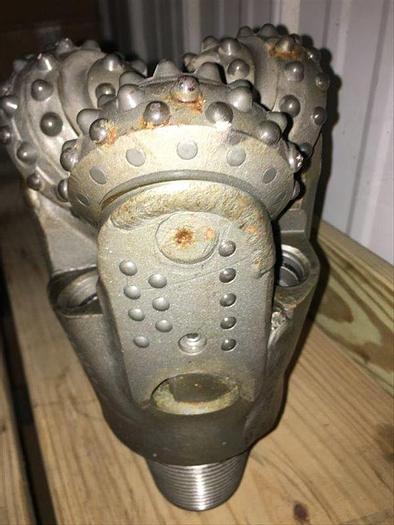 Used 5-7/8'' Tri-Cone Bit Sealed Bearing