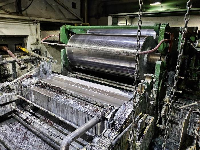 Used 64" (1625 mm) Double Coat Paint Line (Used)