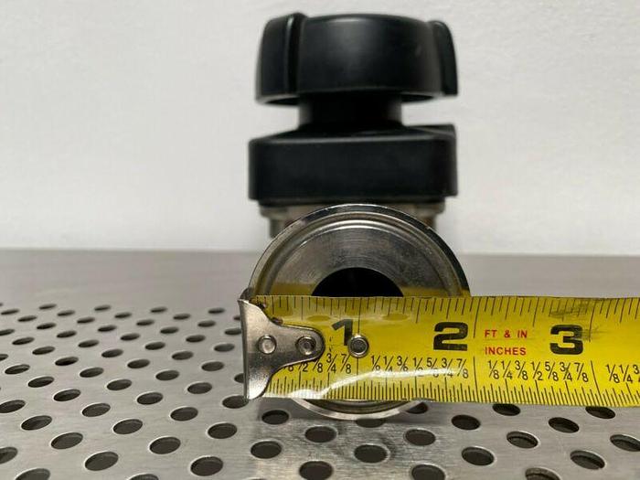 Used SED 985-16-27-30-42-00 Stainless Steel Manual Diaphragm Valve w/ 1" Sanitary Fit
