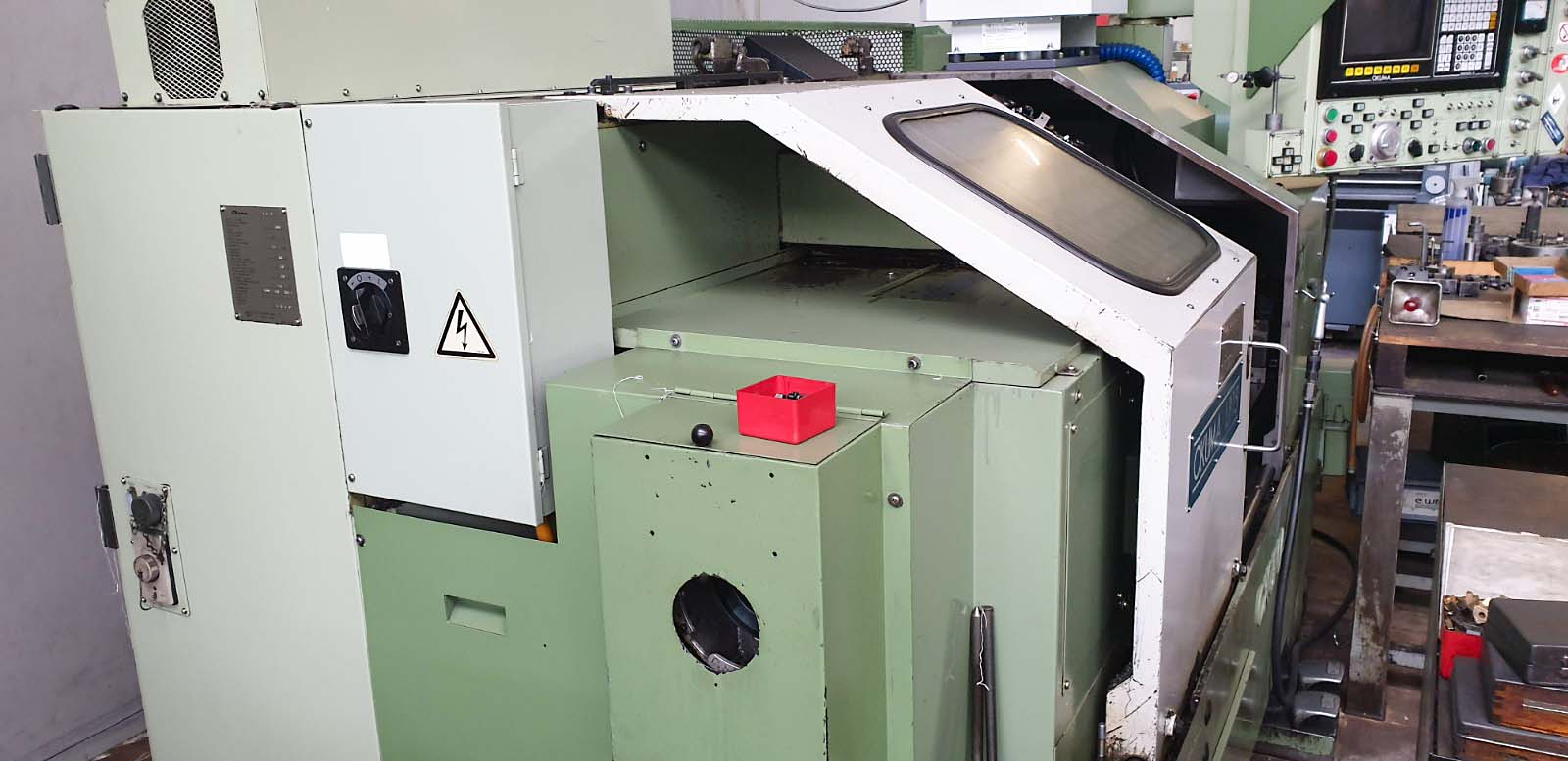 Used Okuma LB 15 - CNC Lathe - 1986