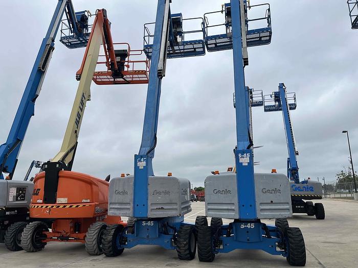 Used Boom Lift-45' Telescopic 4Wd Engine*