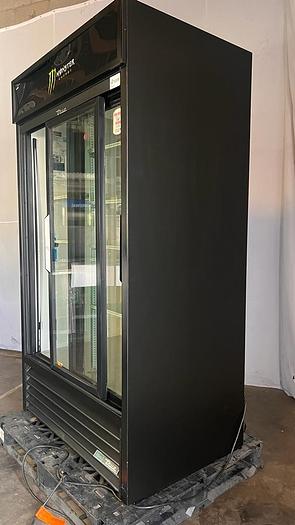 Used TWO SLIDING GLASS DOOR REACH IN TRUE; GDM-37-HC-LD./