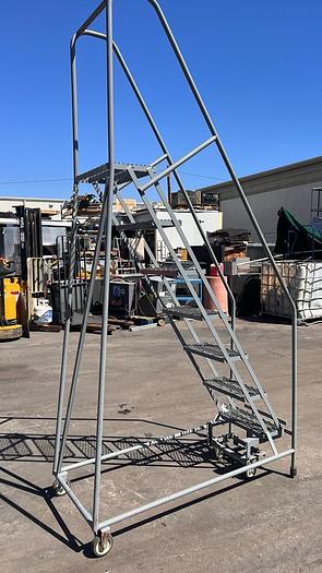 Used 7 STEP INDUSTRIAL ROLLING LADDER !