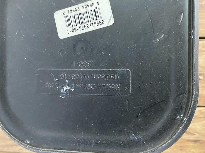 Used 7 GAL. RECTANGULAR PLASTIC WASTEBASKET