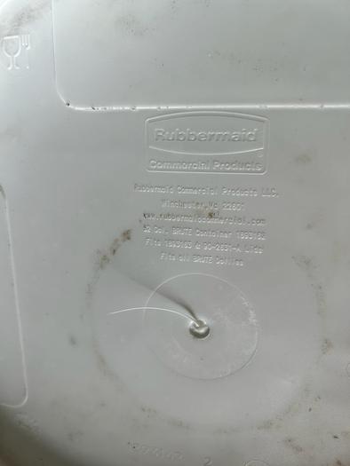 Used RUBBERMAID 32 GAL. BRUTE CONTAINER WITH LID AND DOLLIE