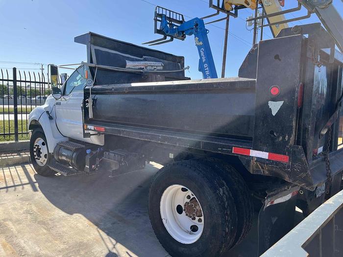 Used Truck-Dump 5 Yard*