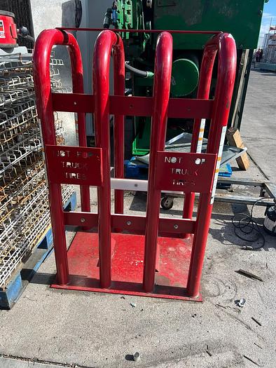 Used 4-BAR TIRE INFLATION CAGE MAXICMUN 47" WHEEL DIAMETER AUTOMOTIVE