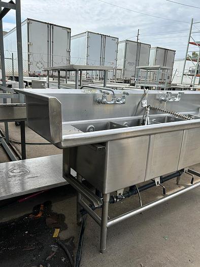 Used FOUR COMPARMENT COMMERCIAL SINK !
