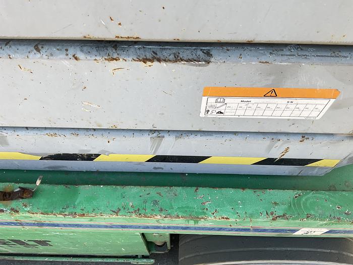 Used SCISSOR LIFT GREEN, SJIII 3226
