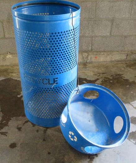 Used RECYCLE TRASH CAN.