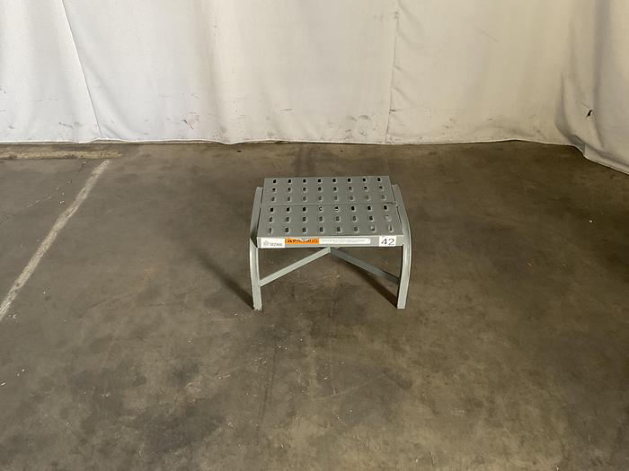 Used 10" STATIONARY WORK PLATFORM STEEL !