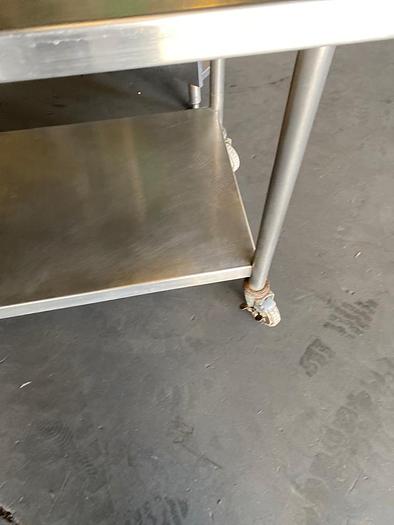 Used 4FT STAINLESS STEEL ROLLING PREP TABLE !