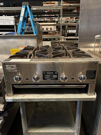 Used THE CONNERTON COMPANY FOUR BURNER RANGE !
