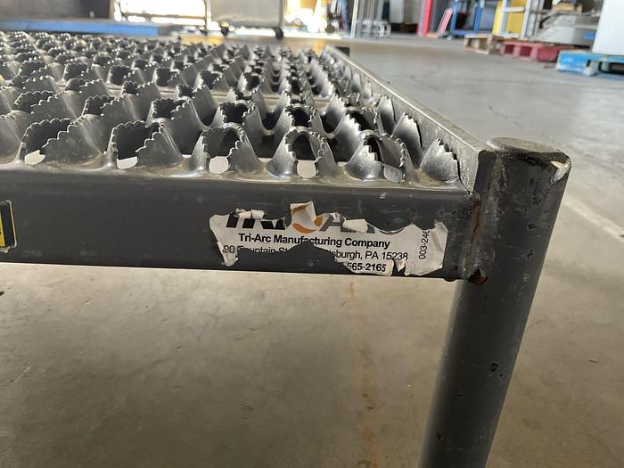 Used 9IN STATIONARY WORK PLATFORM !