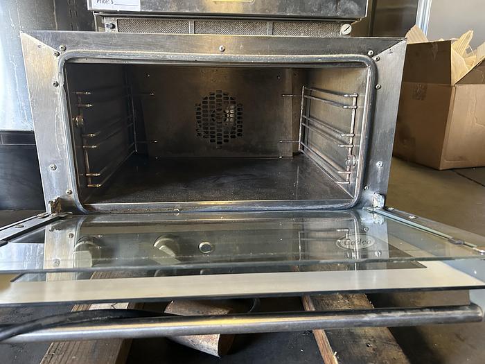 Used COUNTER TOP ELECTRIC CONVECTION OVEN