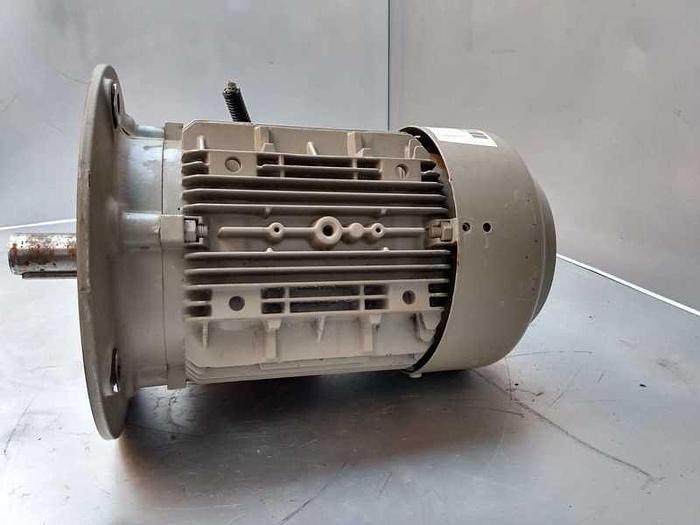 Used SIEMENS SBM  ELECTRIC MOTOR   MASCHINEN GMBH, 7AA100L04K B3 !