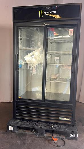 Used TWO SLIDING GLASS DOOR REACH IN TRUE; GDM-37-HC-LD./