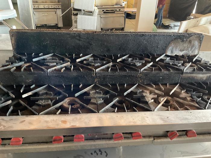 Used VULCAN STEP-UP COUNTERTOP 10 BURNER RANGE !