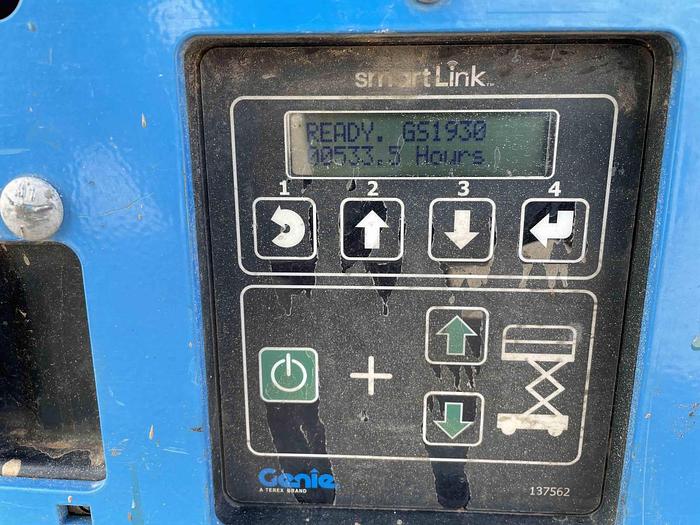 Used Scissor Lift-19' 2Wd Electric