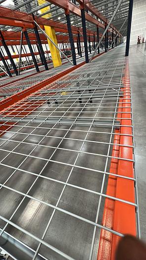 Used WATERFALL 42" x 45 1/2" NEW WIRE DECKING