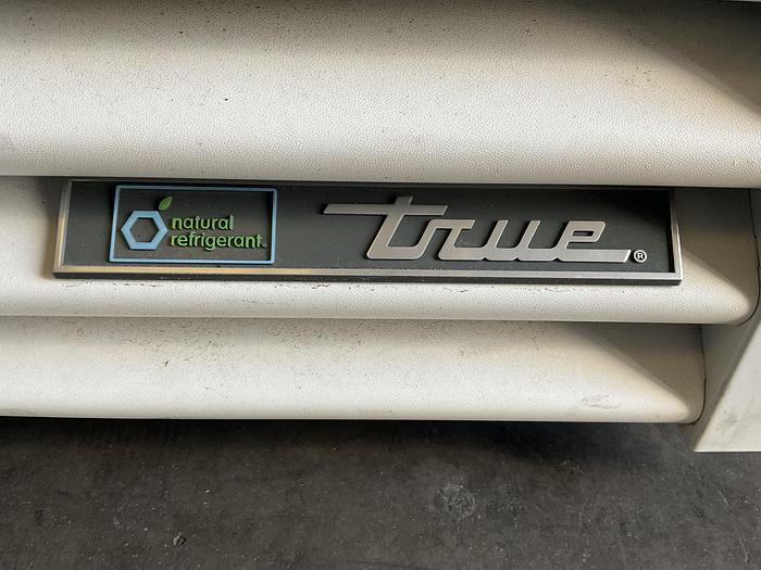 Used TRUE ONE DOOR REACH-IN MERCHANDISE REFRIGERATOR !