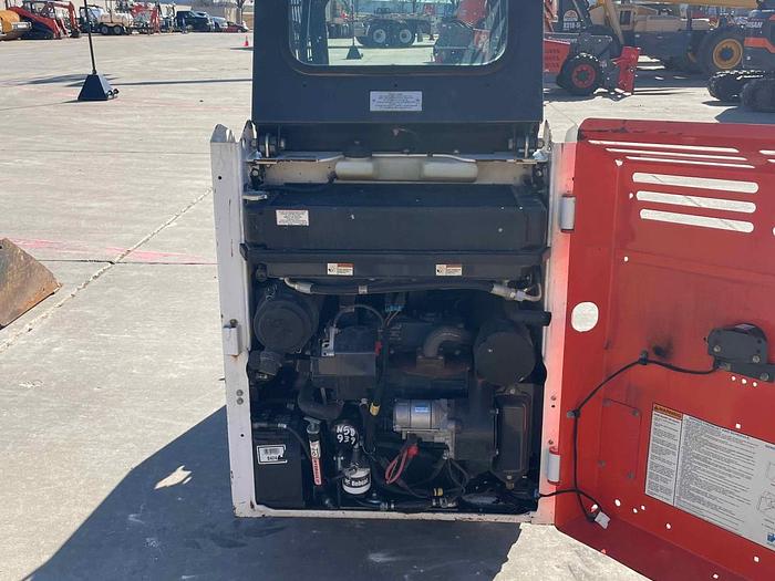 Used Loader-Skid 700Lb Rops