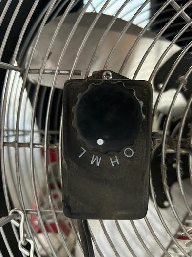 Used HIGH VELOCITY FLOOR FAN 20-IN 3-SPEED INDOR.